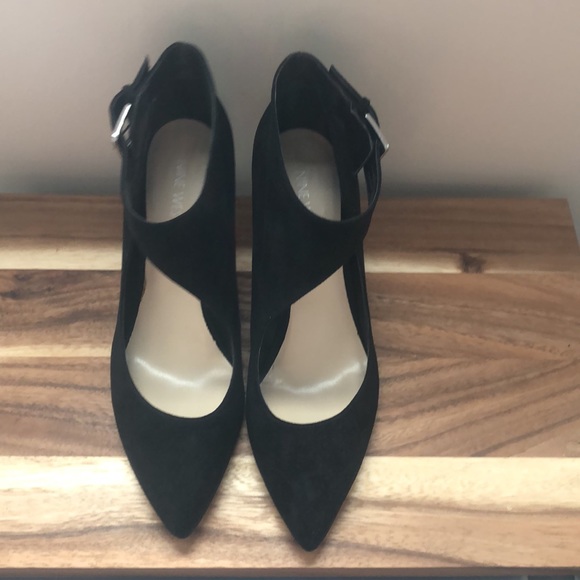 High heels with ankle strap - Picture 3 of 3